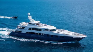 24m Sanlorenzo SX76 Radkat sold